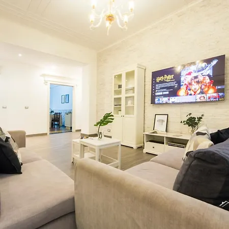 Apartment Beach, 4br, Family Lux, Ac, Wifi By Tilo