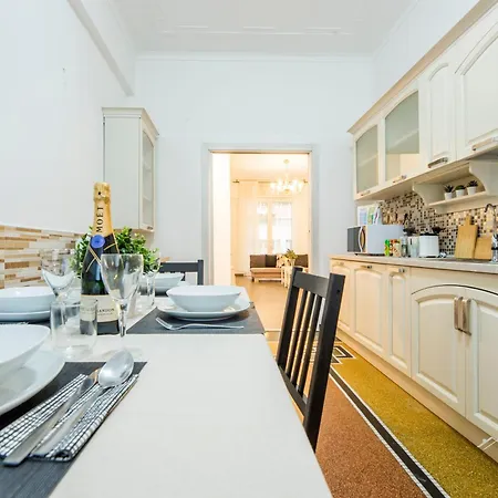 Apartment Beach, 4br, Family Lux, Ac, Wifi By Tilo Genoa
